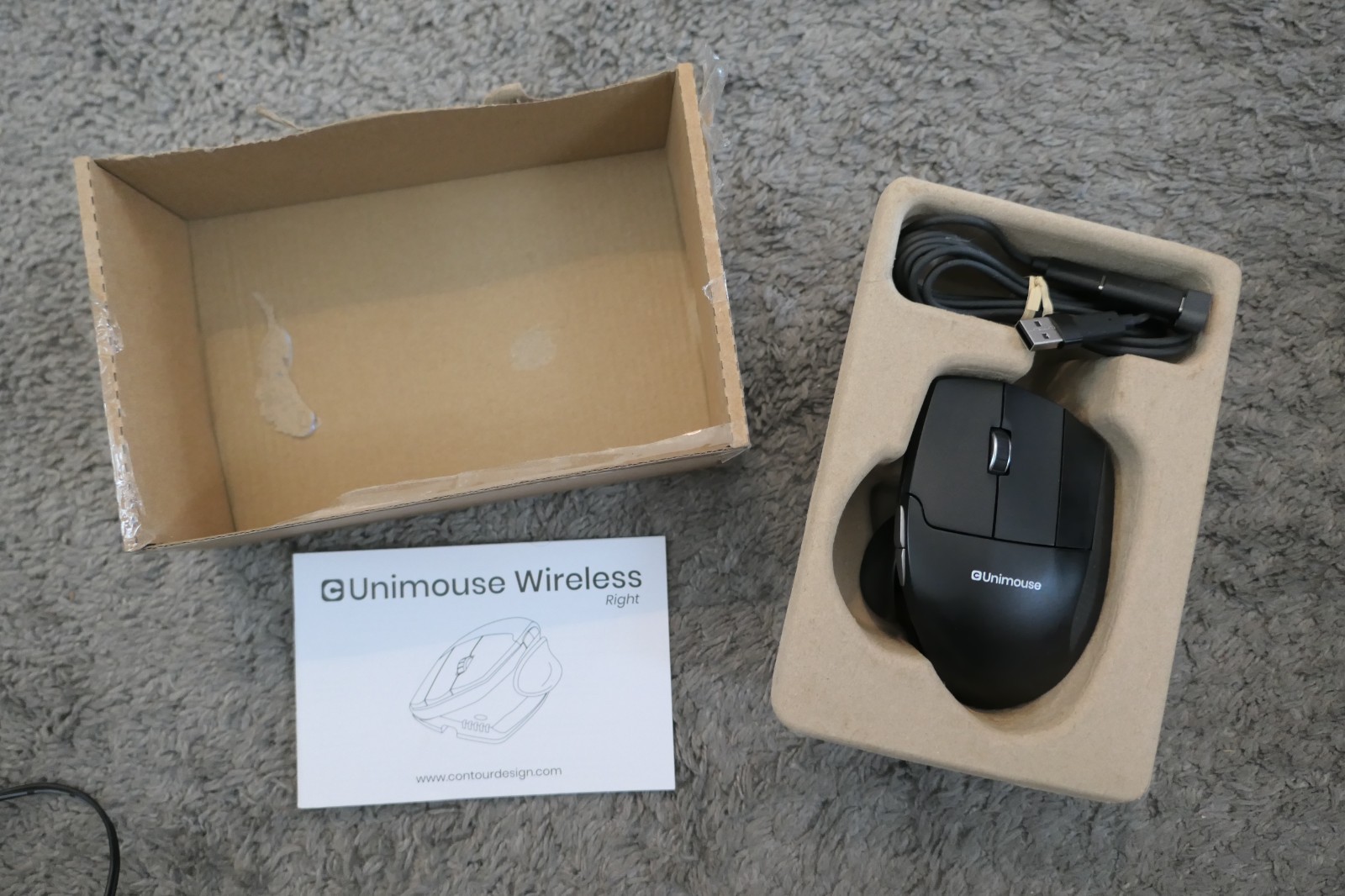 Contour Unimouse Wireless Right-Hand Ergonomic Optical Mouse, Black