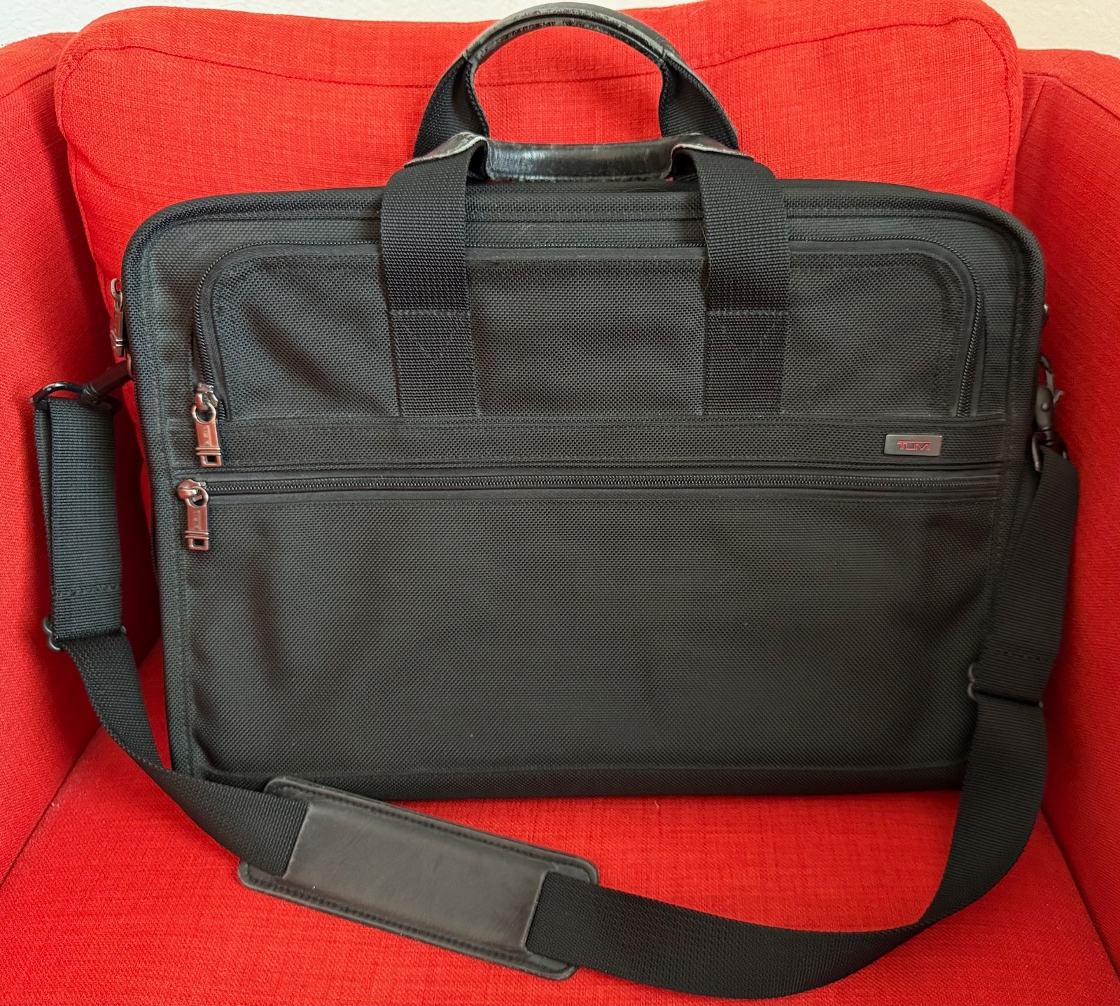 TUMI 26011D4 SLIM, BALLISTIC NYLON PADDED LAPTOP SHOULDER BAG