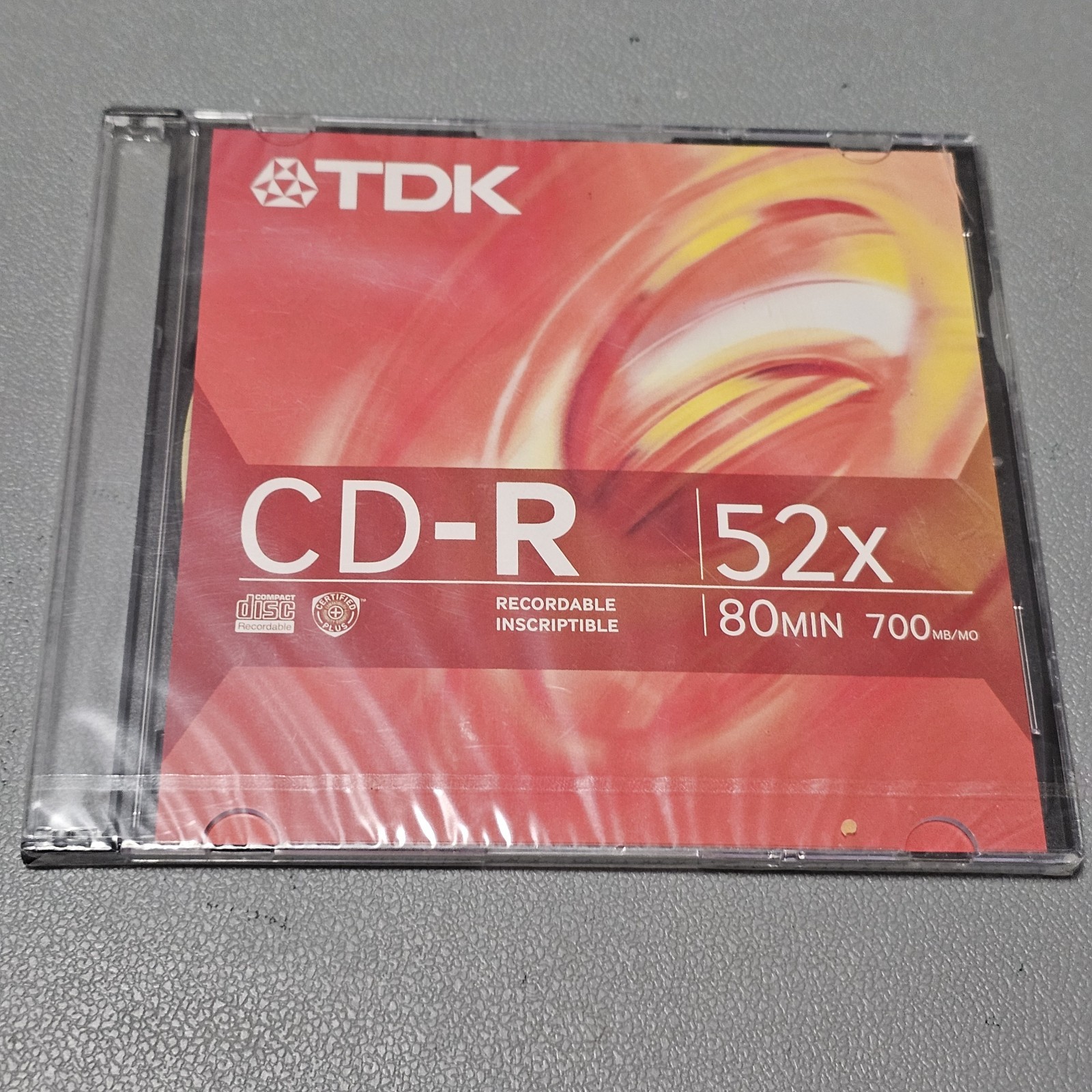 TDK CD-R 52X 80min 700MB Slim Case 1PK New