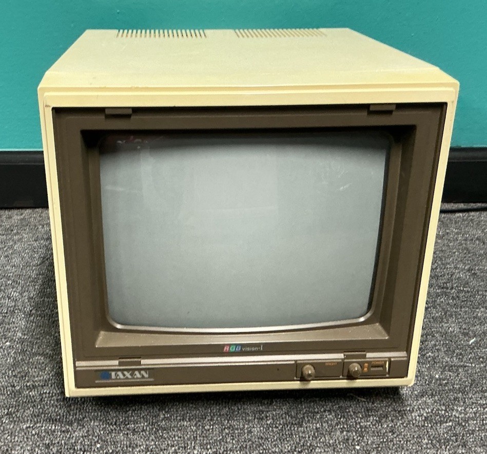 TAXAN RGB Vision 12” Color Display Monitor KS12R101S-U For Apple & IBM