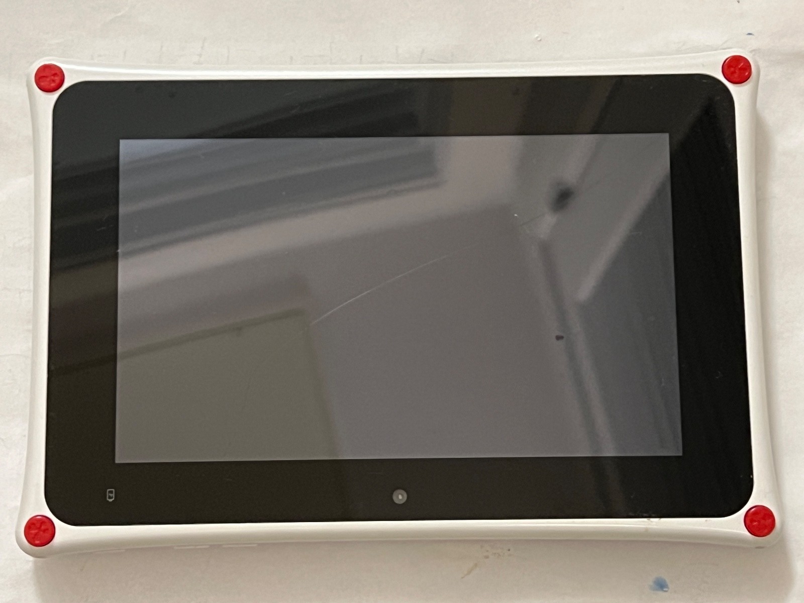 Nabi NABI2 NV7A  7-Inch Multi-Touch Tablet Android - Cracked Screen - No Charger