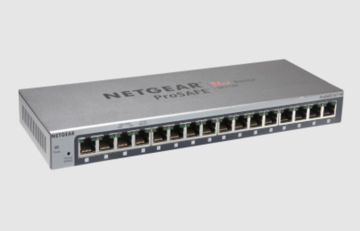GS116E-100NAS Netgear ProSafe Plus GS116E Ethernet Switch