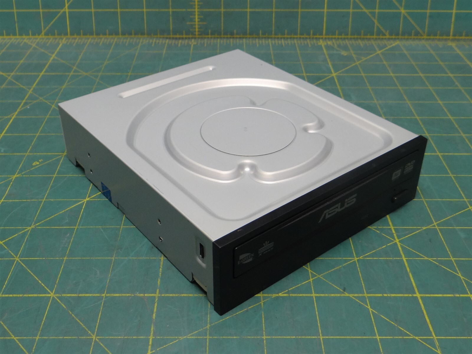 ASUS DRW-24B1ST DVD/CD Rewritable Disc Drive, SATA Interface, Internal Mount