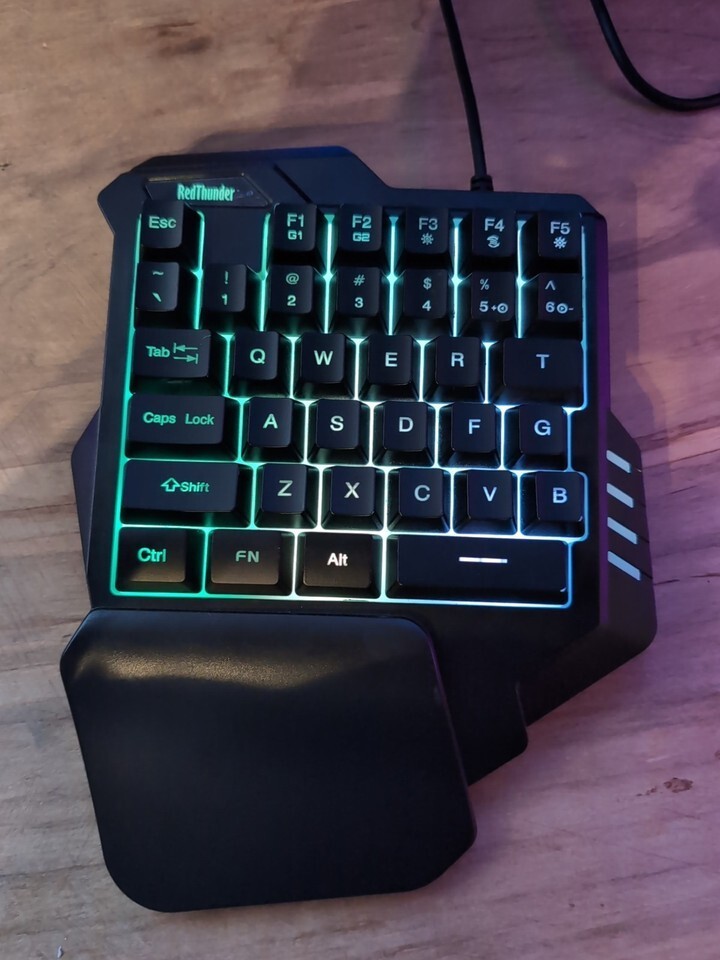 One Handed Red Thunder G30 - RGB Gaming Keyboard Win 11 Pro & Home