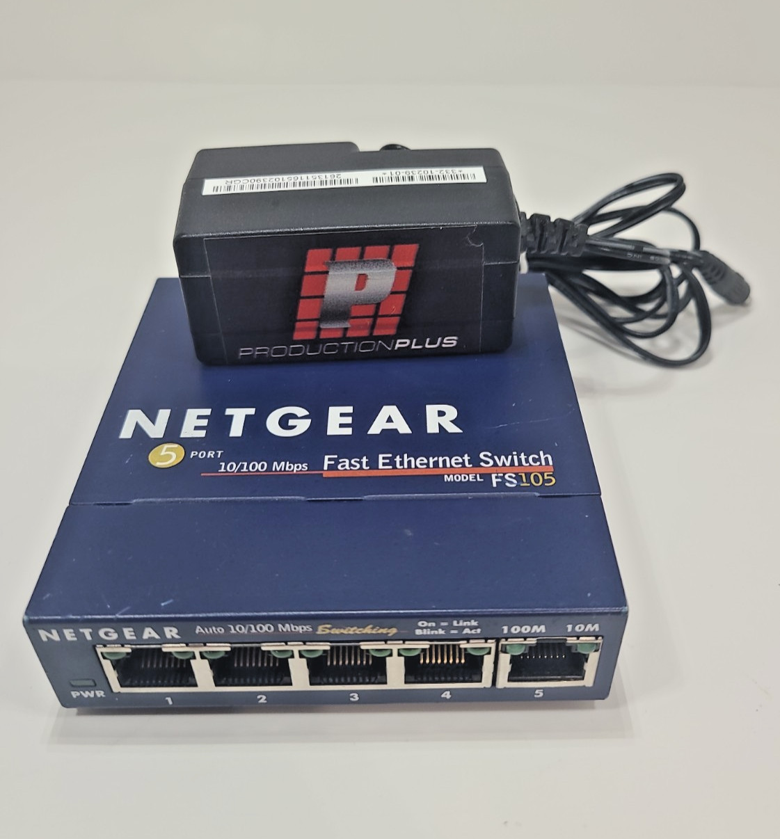 Netgear ProSafe FS105 5 Port Ethernet Switch W/ Power Adapter