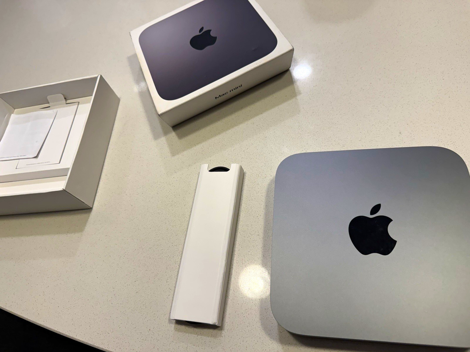 Apple Mac mini Desktop Computer Mini Desktop Space Gray HDMI USB-C with Box