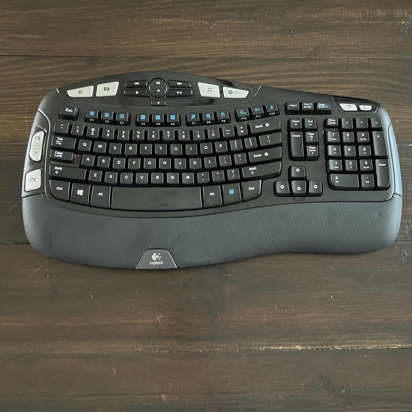 Genuine Vintage Logitech Cordless Computer Keyboard Model Y-RCP140 - No Receiver