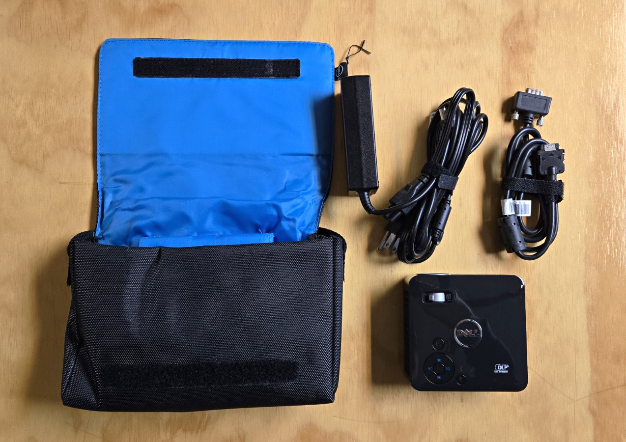 Dell M110 Ultra-Mobile DLP Mini Projector Bundle w/ Case, Power Cord & Cables