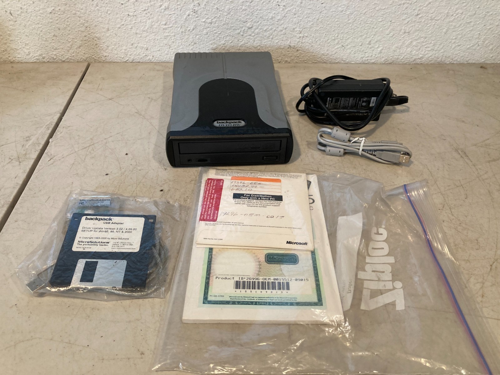 MicroSolutions Backpack Model 224011 External DVD±RW Drive USB Cable Power Lot