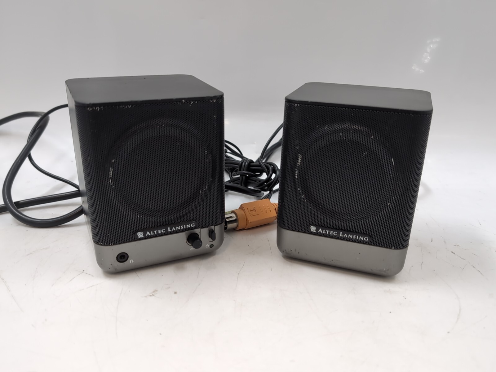 Pair of Altec Lansing Mini Portable Computer Speakers 221 *AS-IS* - EB-18146 -