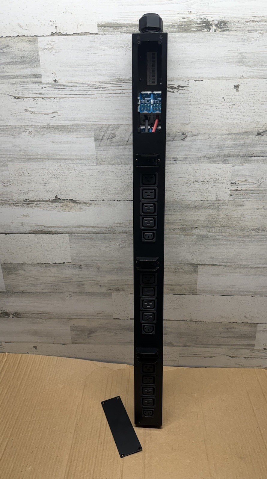 Rack Mount PDU 3 Phase 160amp Hardwire Power Distribution Unit C13/C19