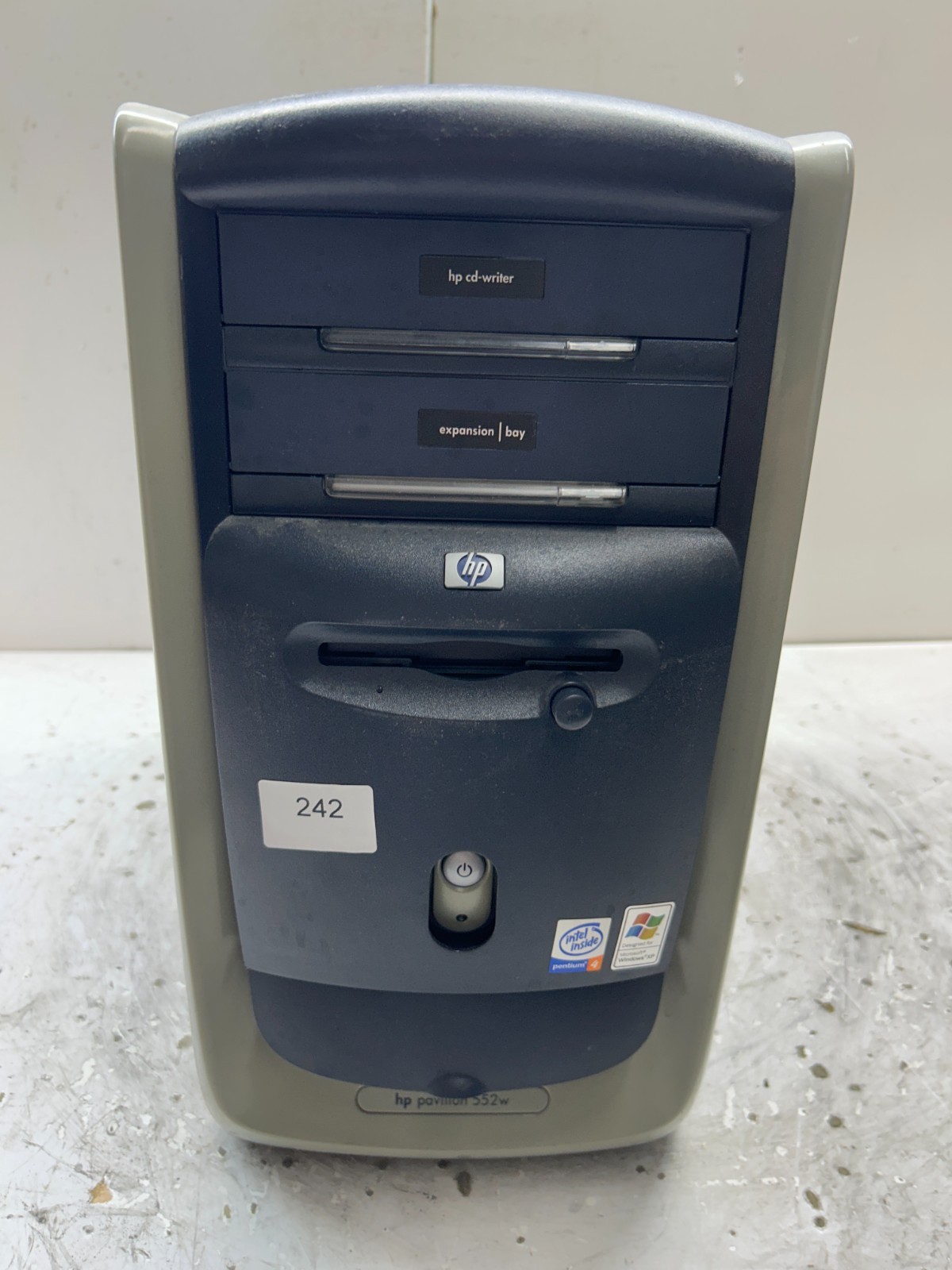 HP Pavilion 552w Intel Pentium 4 2000MHz/400MHz 256MB NO HDD