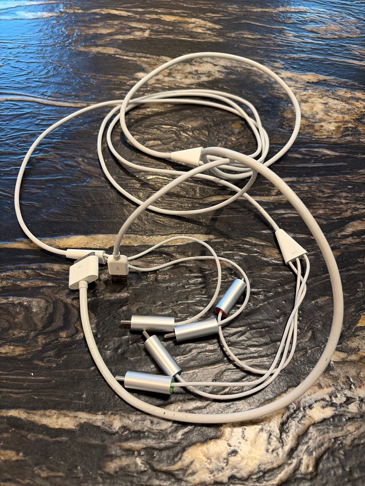 Apple Genuine Component AV Cable (30-Pin) w/ USB – New, Open Box, Never Used