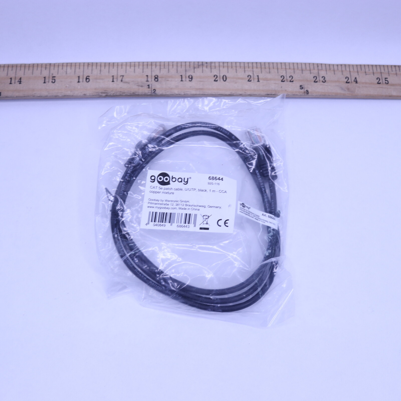 Goobay CAT 5e Patchcable U/UTP Black 1m Cable Length 68644 