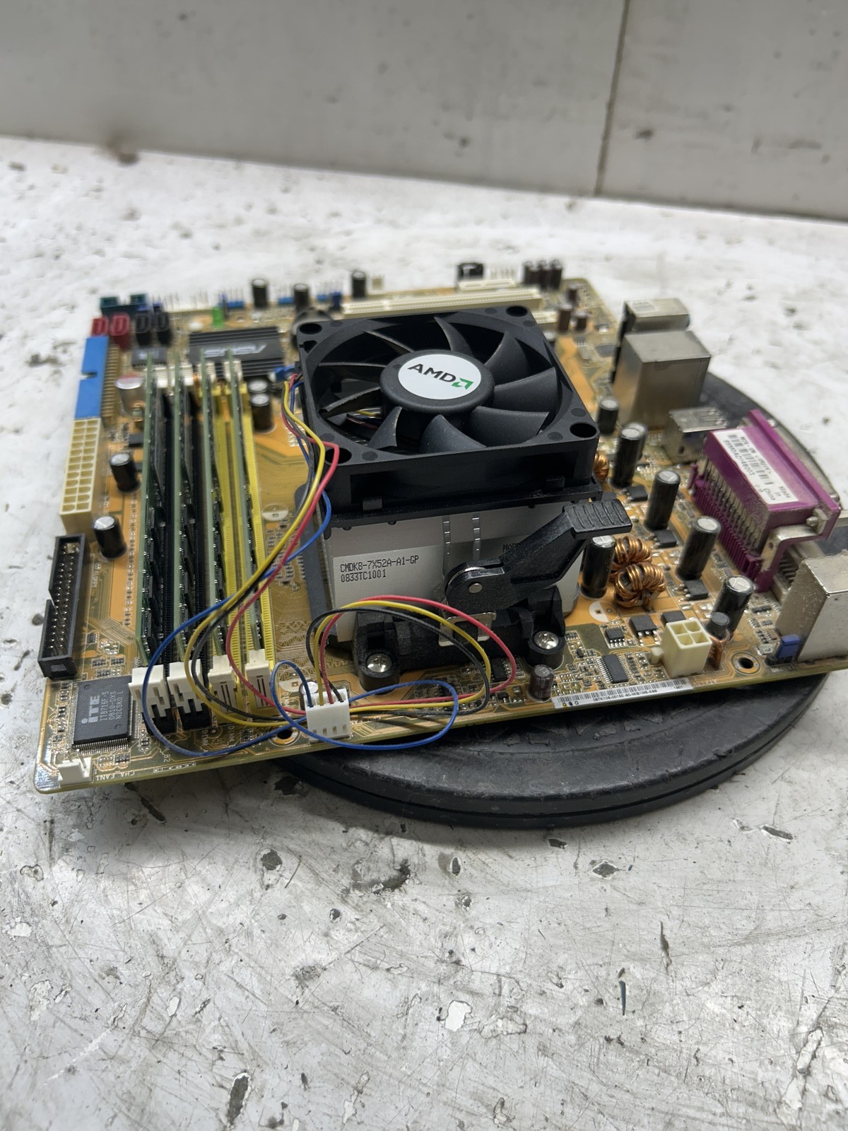ASUS MZA-VM AMD Athlon 64 X2 Dual Core 5000+ 2600MHz 4GB No I/O Shield