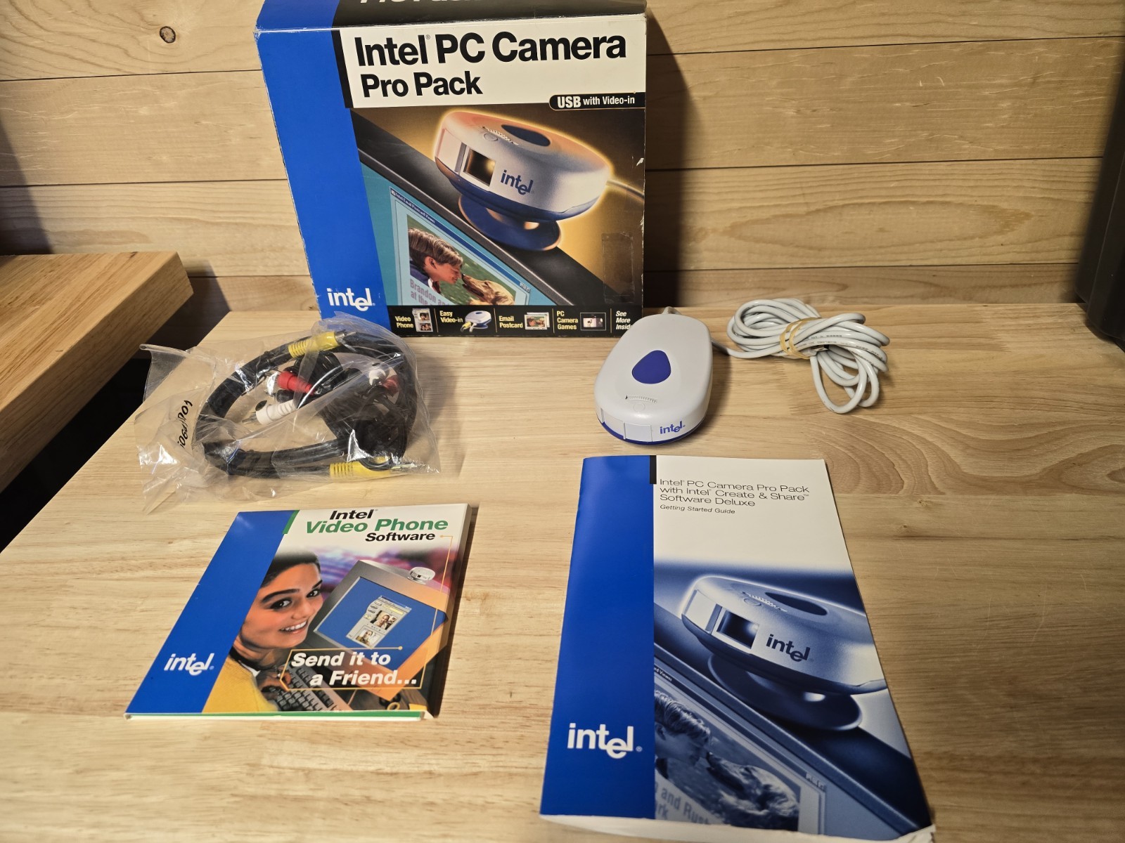 Vintage Intel PC Camera Pro Pack USB Webcam w/ Box Software
