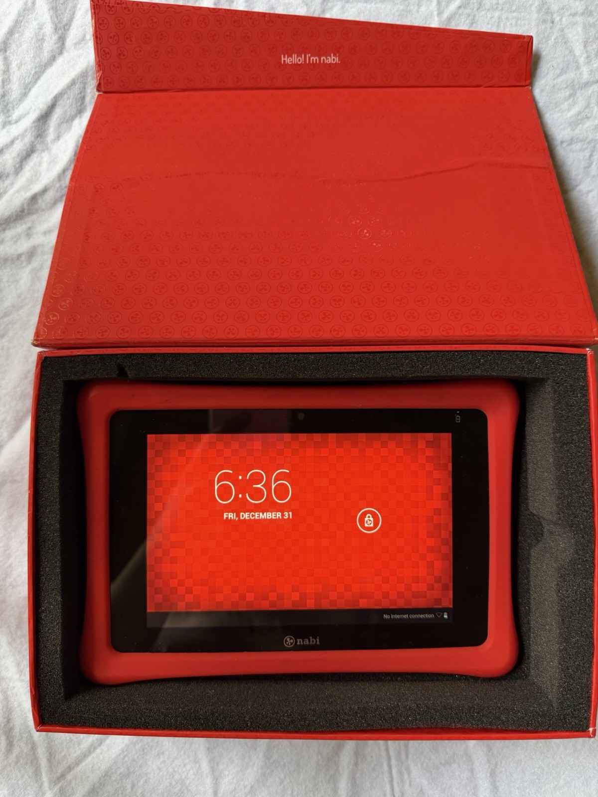 NABI 2 8GB 7” Multi-Touch Kids Tablet - Work + Case, Box, White Charging Wire