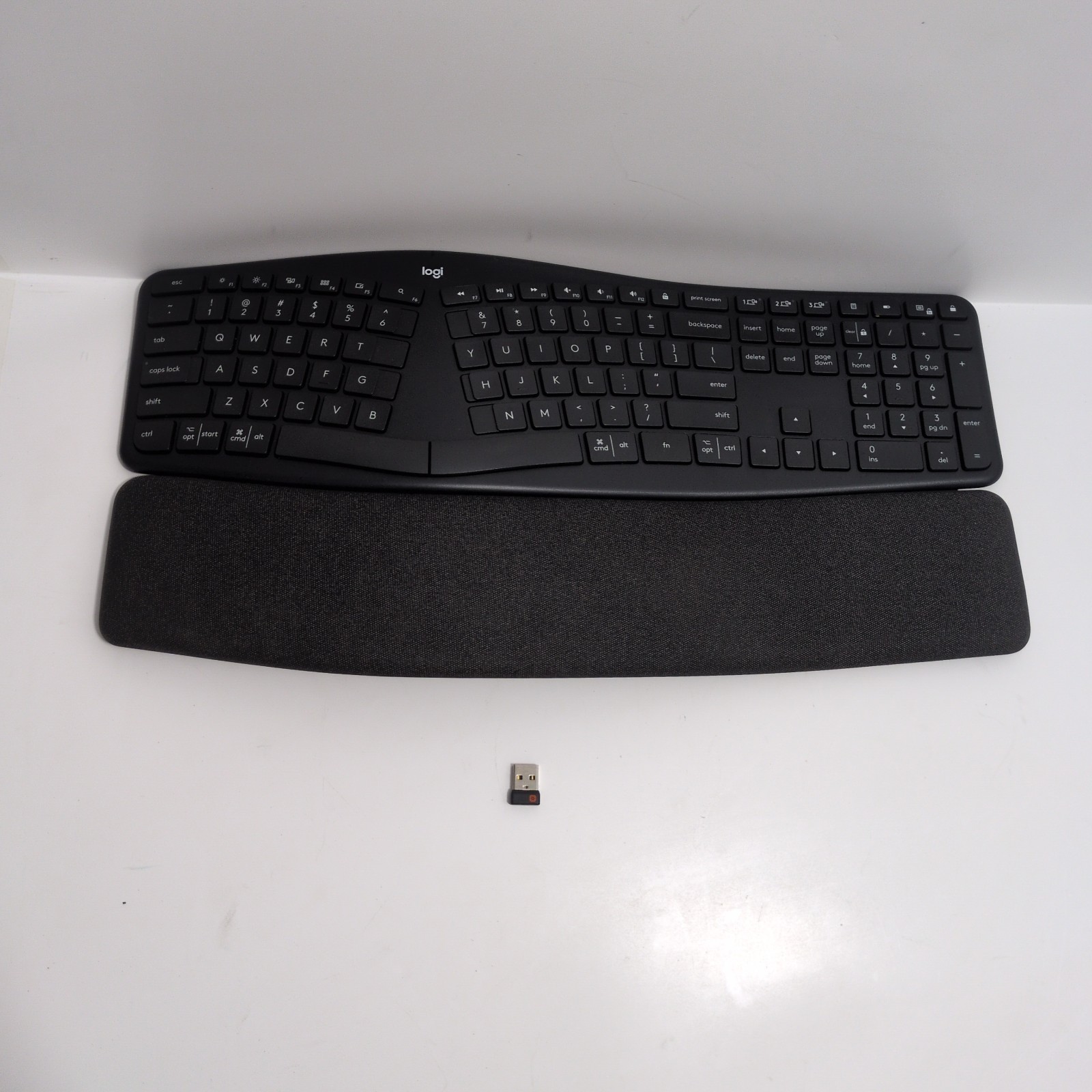 Logitech ERGO K860 Wireless Ergonomic Split Keyboard Bluetooth With Dongle. 