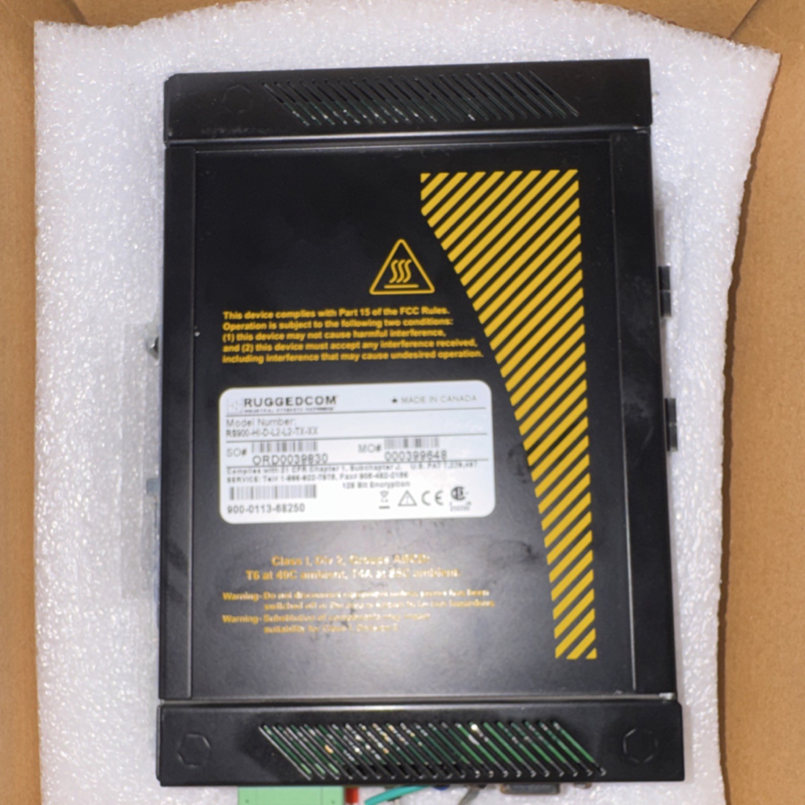 RUGGEDCOM RS900 Rack Mountable 8-Port 100 Mbps Managed Ethernet Switch RJ-45 SFP