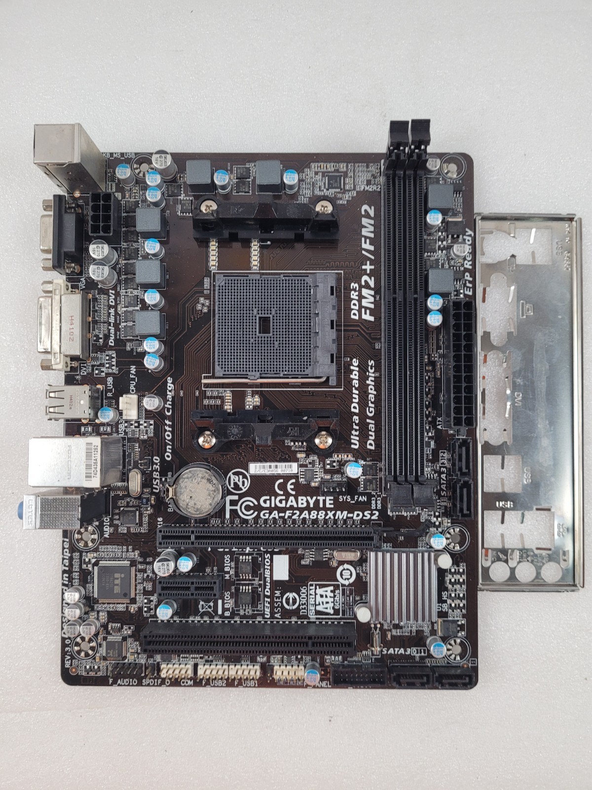 Gigabyte GA-F2A88XM-DS2 Motherboard Socket FM2+ DDR3 AMD A88X