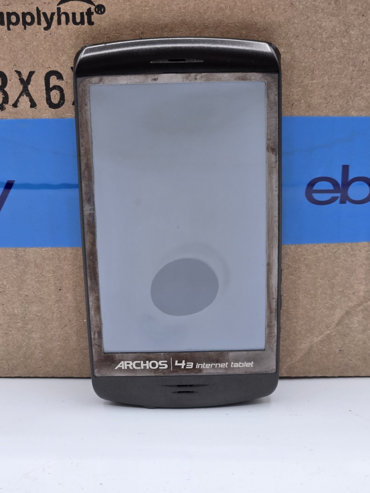 Archos 43 Internet Tablet - MP3/MP4 Player with 4.3-inch LCD - Model 8300