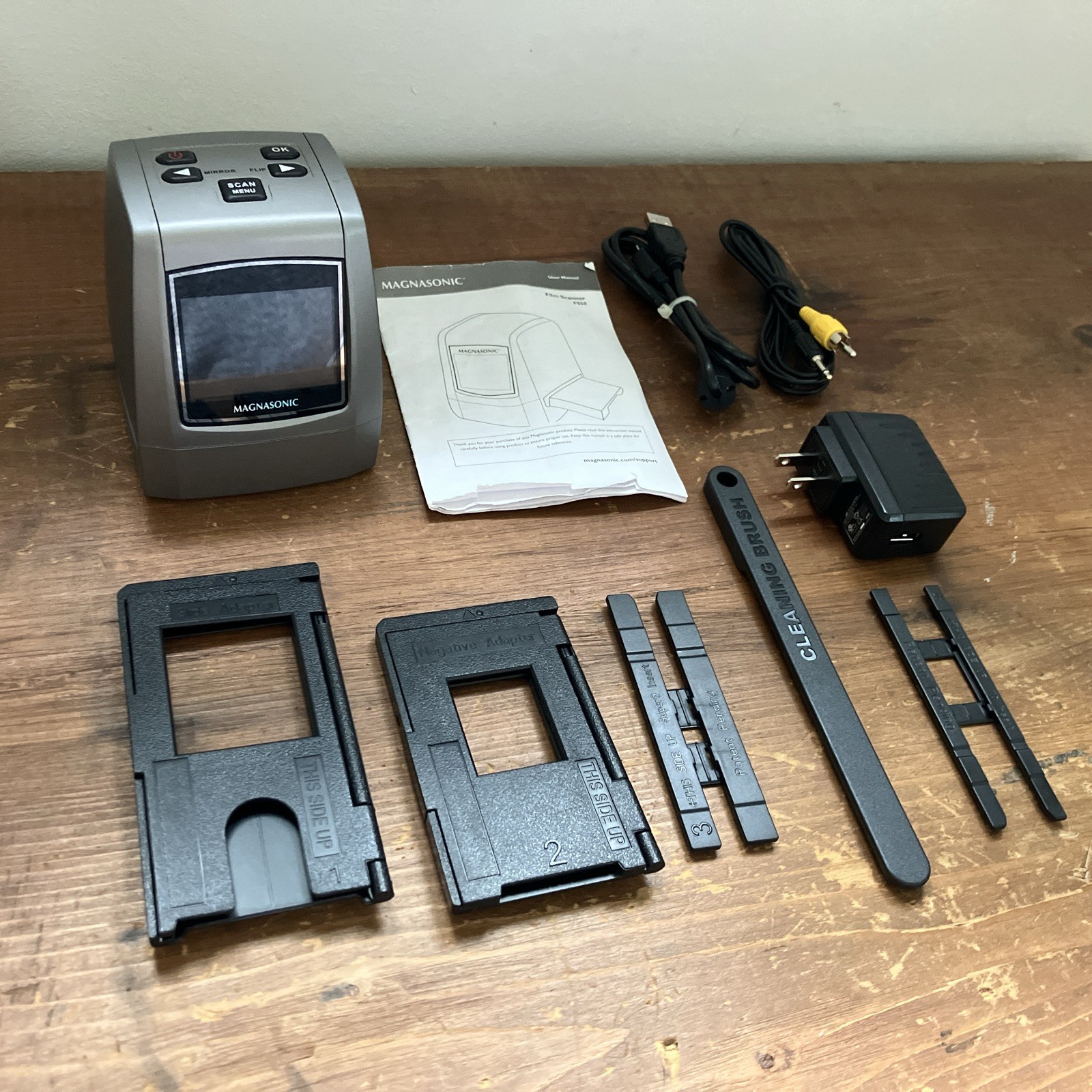 Magnasonic All-In-One High Resolution 22MP Film Scanner For 135 126 110 Super 8