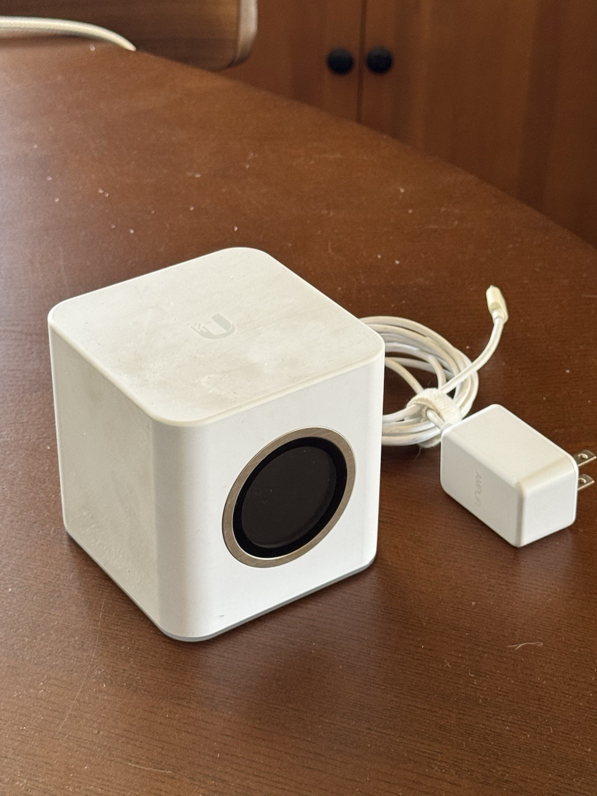 AmpliFi HD Wifi Router by Ubiquiti Labs, Seamless Whole Home Wireless Internet