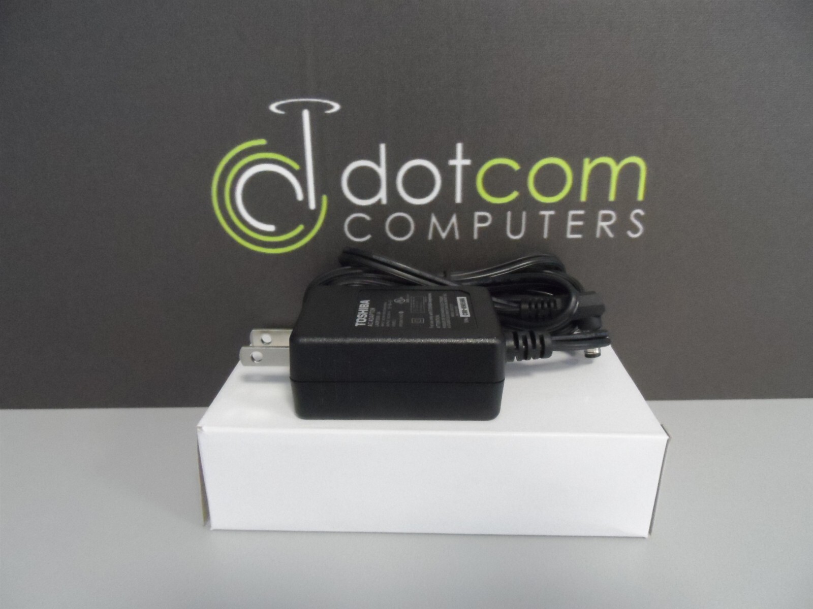 Toshiba LADP2000-3A AC Power Supply Adapter IP5000 IP5022 Genuine 12v 1a IPT