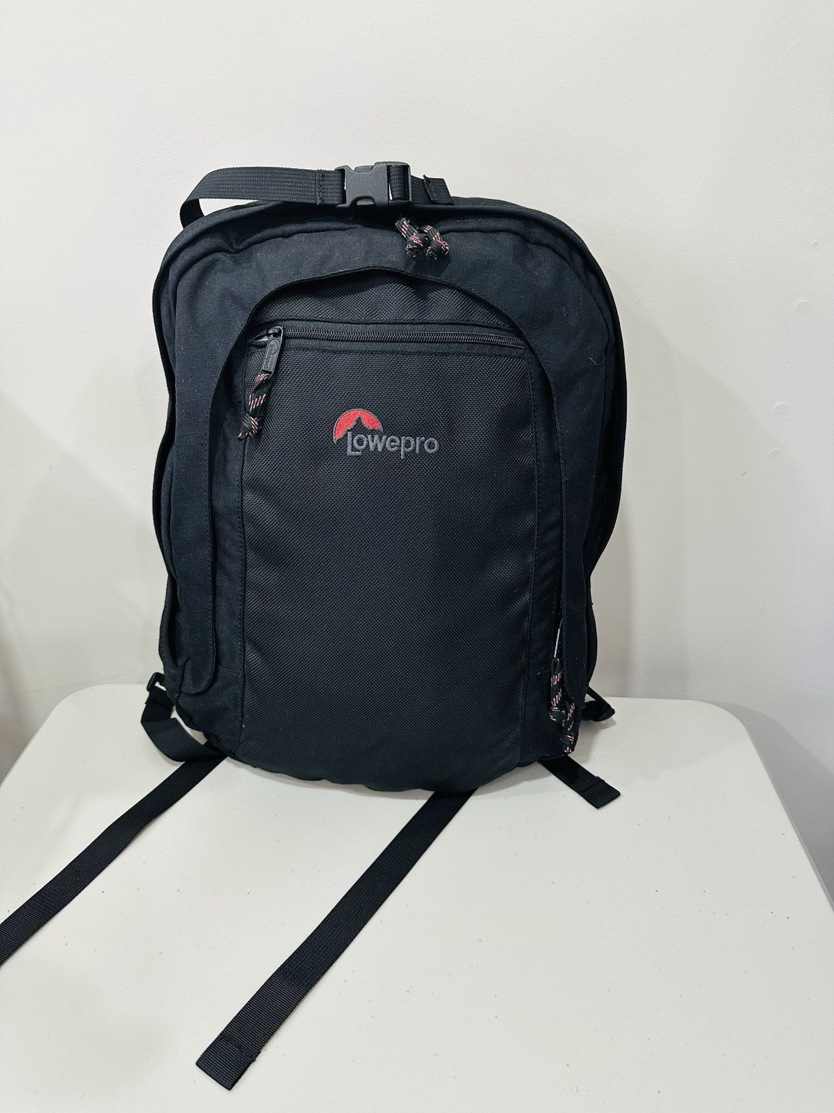 Lowepro Photo Hatchback Backpack Black Gray Outdoor Travel Daypack