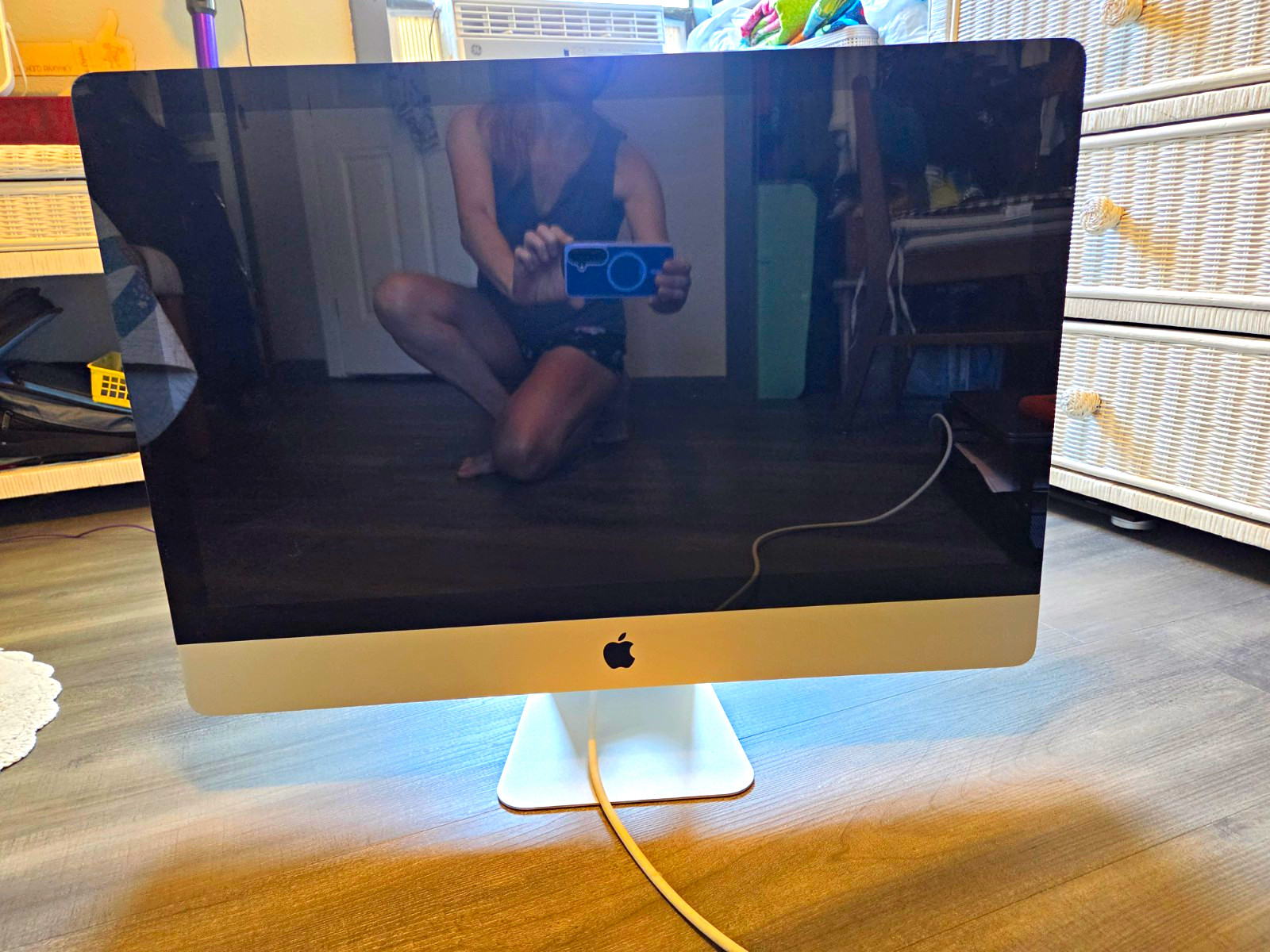Apple iMac 27" Mid 2010 Core i3 3.2GHz 12GB RAM 250GB SSD Excellent Condition