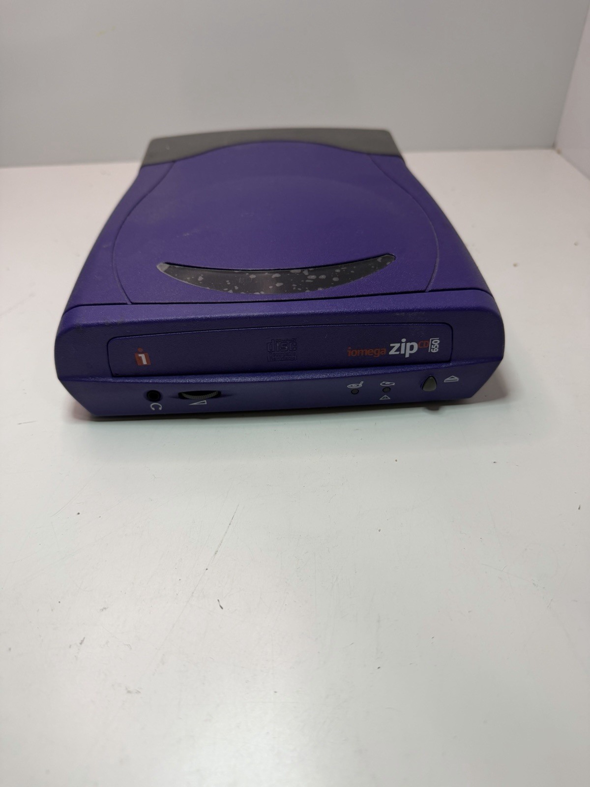 Iomega ZipCD 650 USB External CD-RW Drive – No Power Supply – Untested