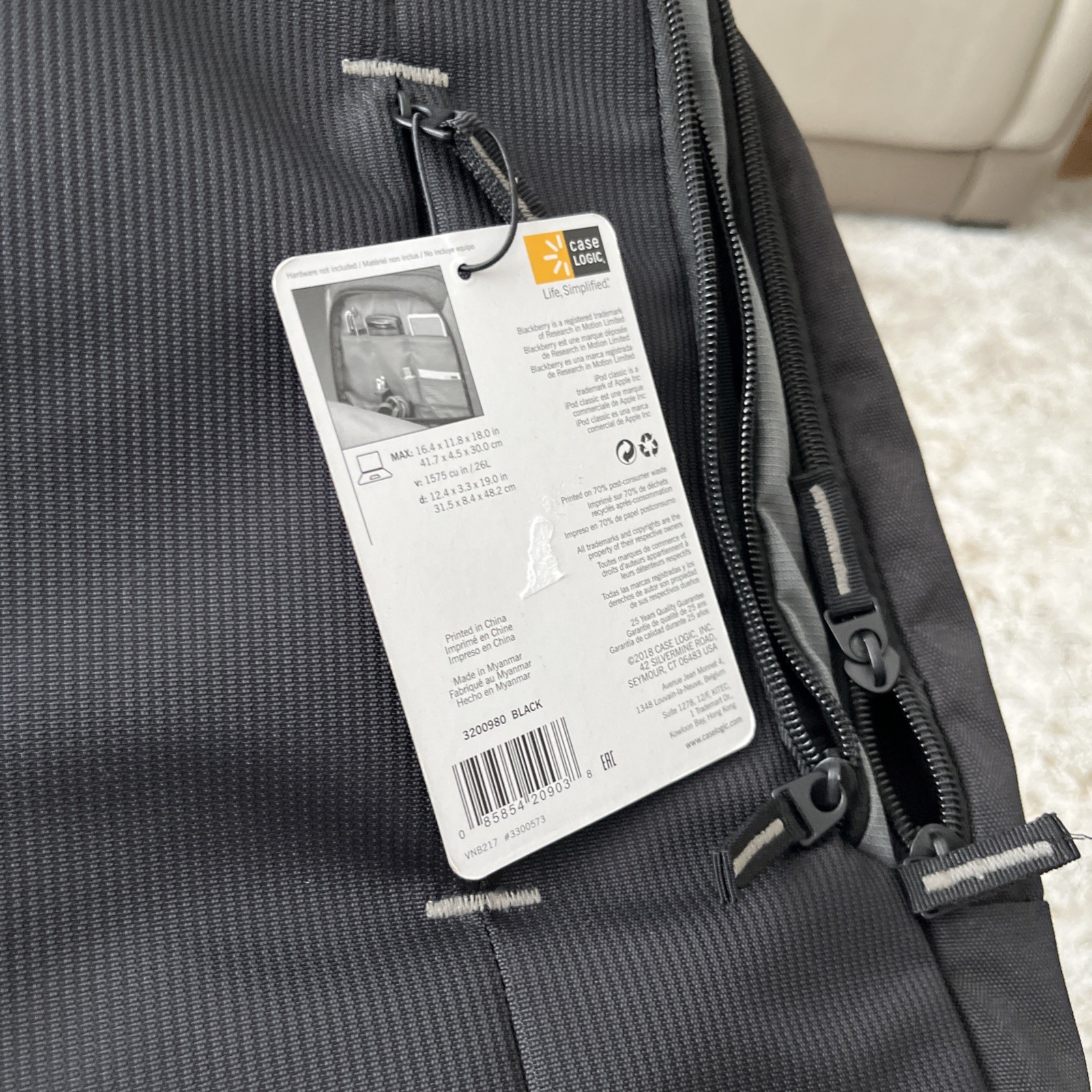 NWT Case Logic VNB-217 Carrying Case (Backpack) fits 17" Laptop - Black