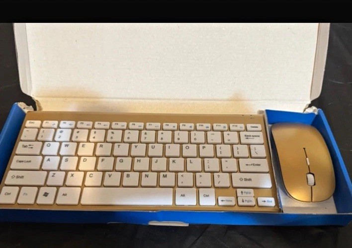 Mini Wireless Ultra-Thin Keyboard Mouse Combo, gold  English QWERTY