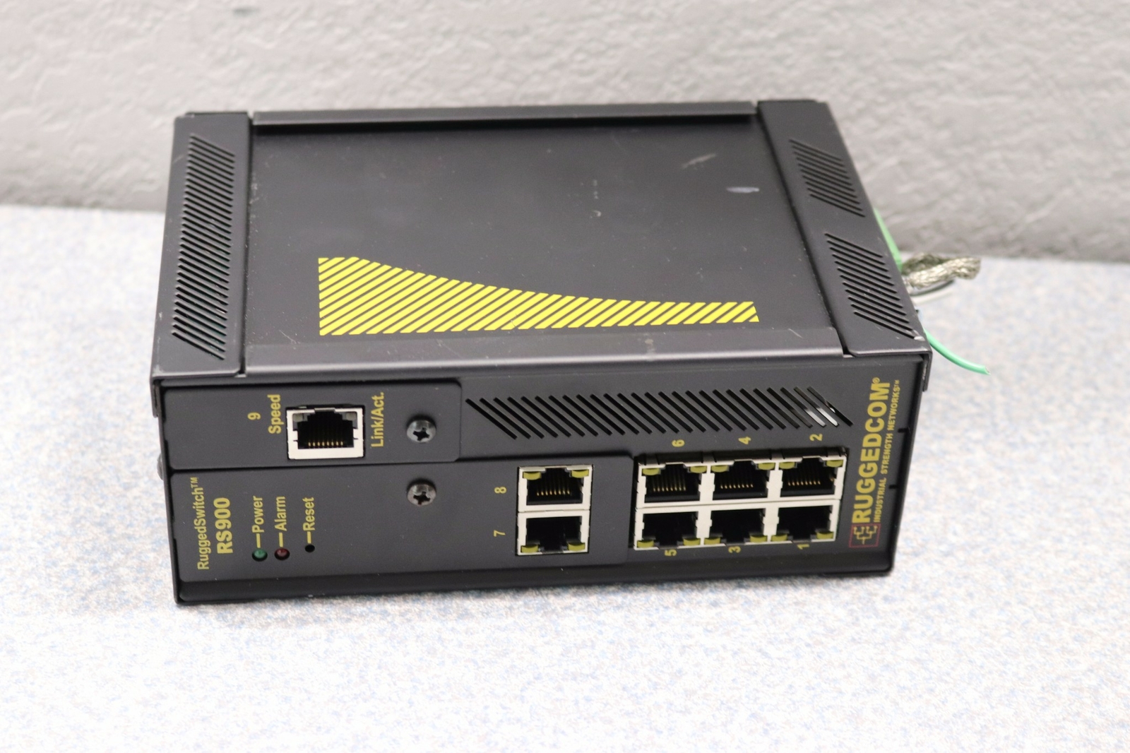 Ruggedcom RuggedSwitch RS900 Industrial 9 Port Rugged Ethernet Network Switch