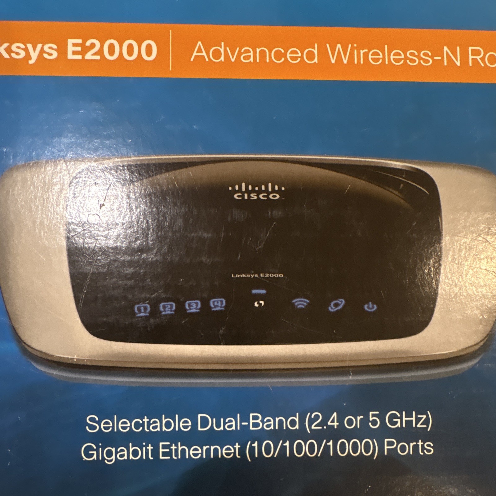 Cisco Linksys E2000 Dual-Band Wireless-N Router 300 Mbps Gigabit 4-Port
