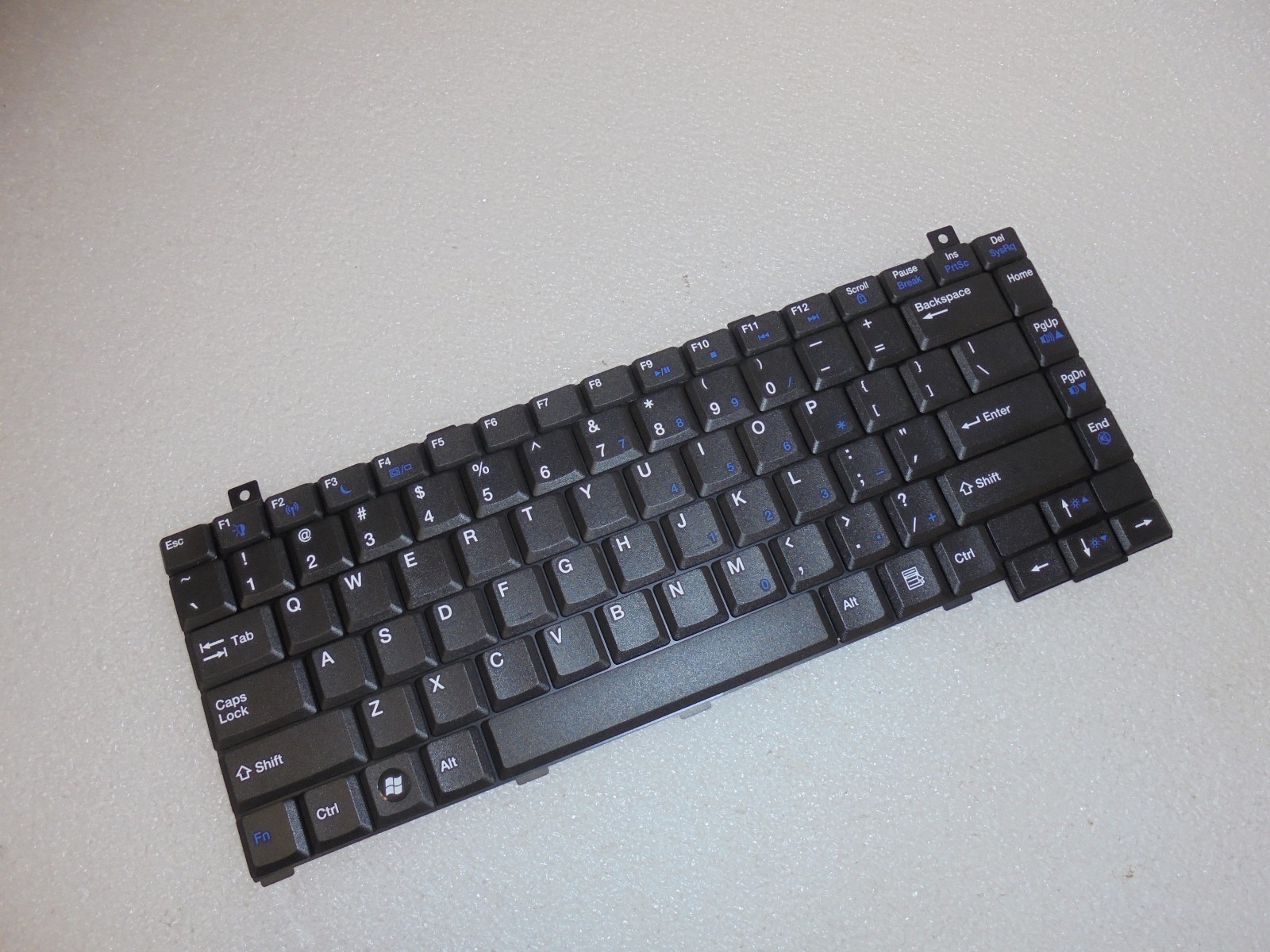 NEW GATEWAY W340UA LAPTOP KEYBOARD  MP-03083US-8393L B1835040G00001