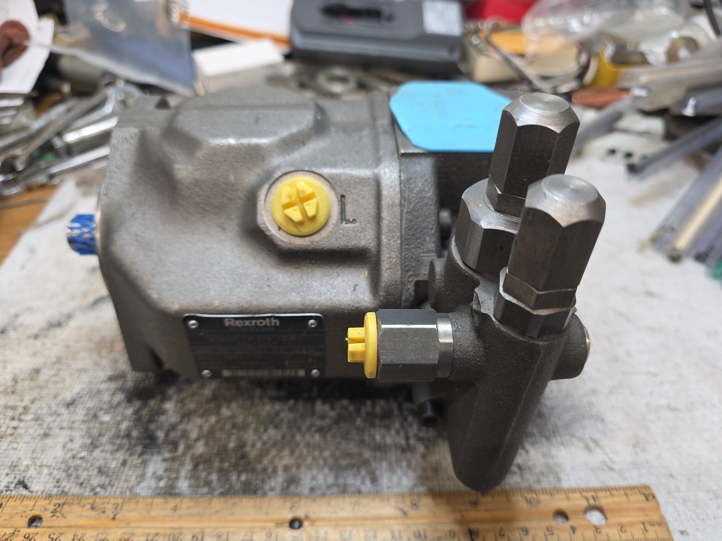 Bosch Rexroth A10VSO 18DFR/31R-PPA12K01 R910947943 Plunger Pump NEW NO BOX