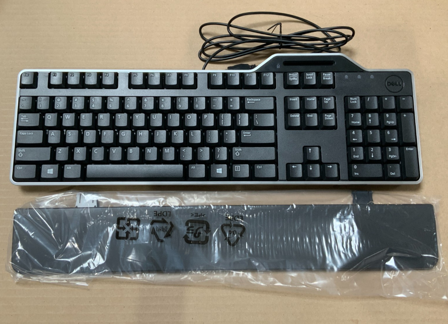 Dell KB813-BK USB SmartCard Keyboard KB813-BK-US ✅❤️️✅❤️️ NEW OPEN BOX