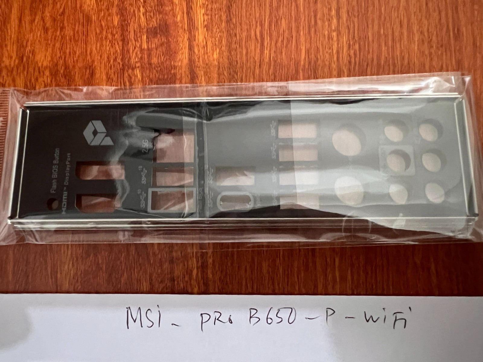 MSI  IO SHIELD FOR MSI B650 GAMING PLUS WIFI, PRO B650 VC WIFI ,PRO B650-P WIFI