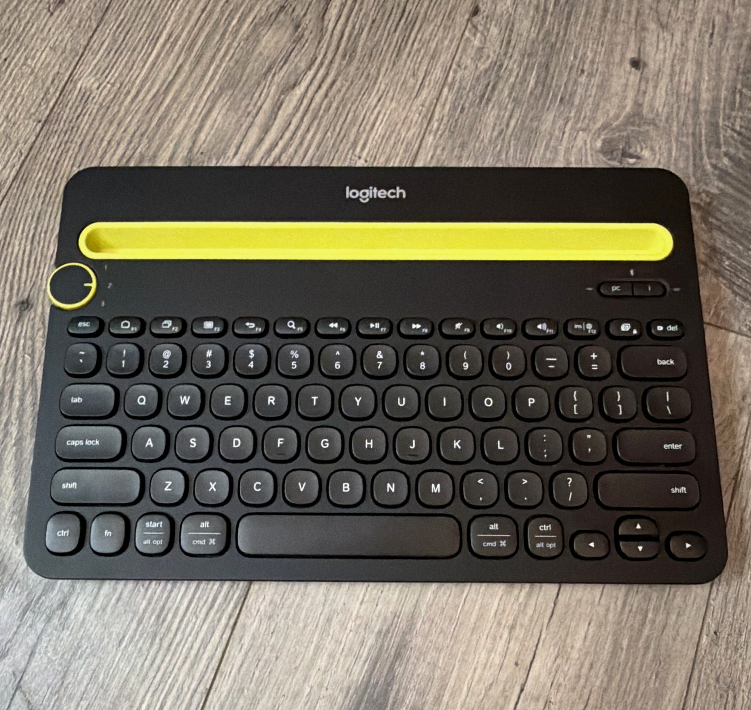 Logitech K480 Bluetooth Wireless Compact Keyboard QWERTY English Black/Yellow