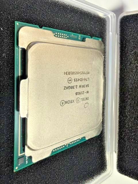 Intel Xeon W-2191B 2.3 GHz SR3RW 18-Cores Socket 2066 Processor
