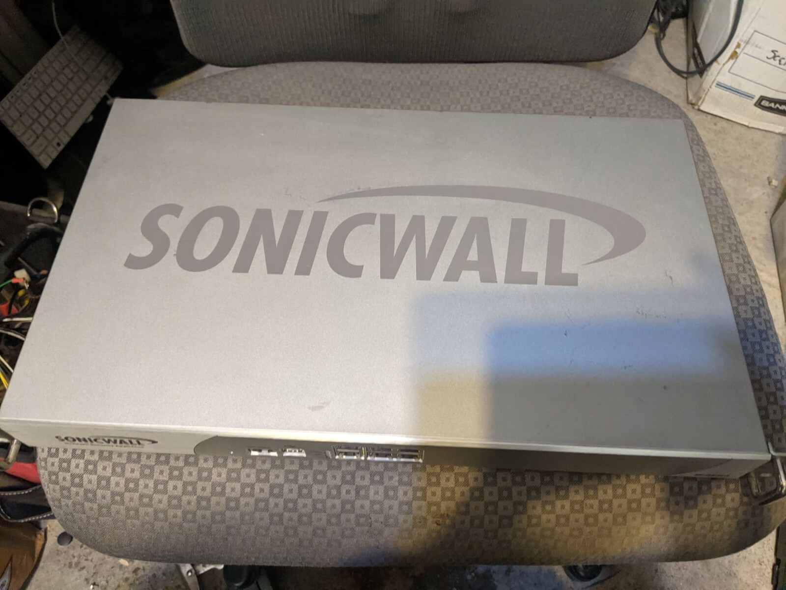 SonicWALL NSA 2400 Network Security Appliance Firewall 1RK25-084 LOOK 