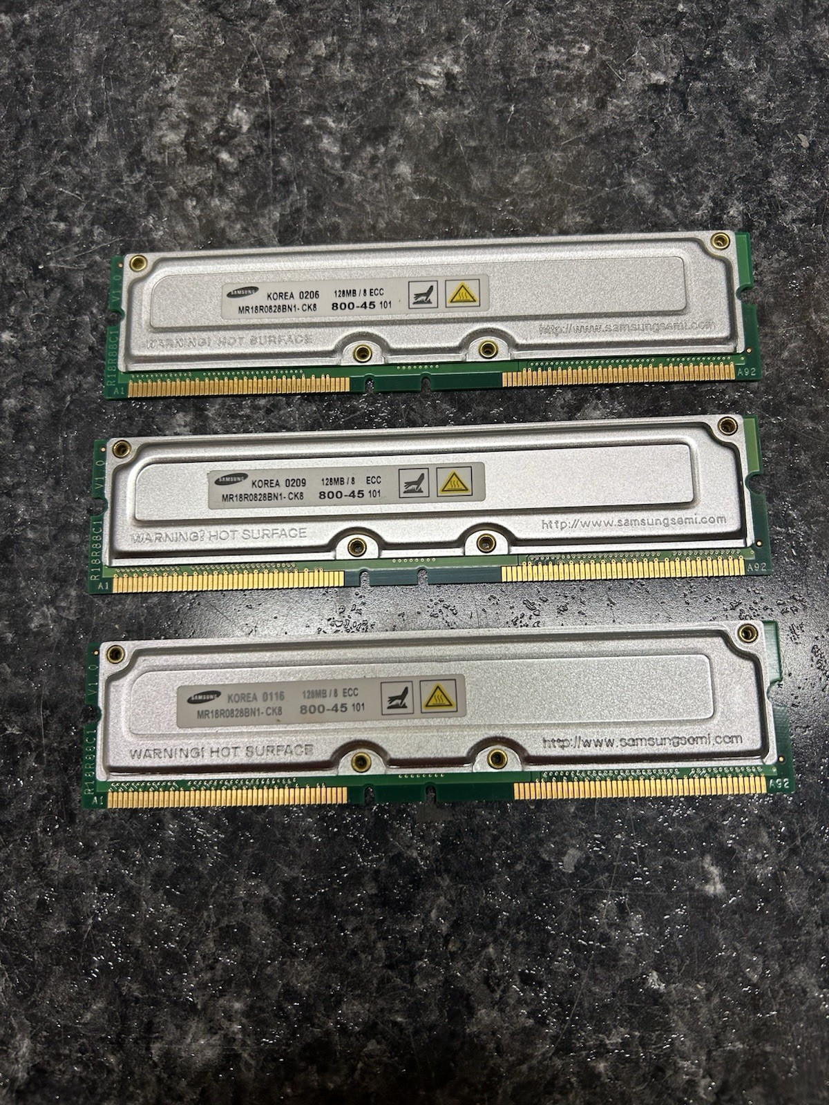 Samsung (3x) 128MB 384MB Total Rambus ECC Rimm PC-800-45 Memory RAM MR16R0828BN1