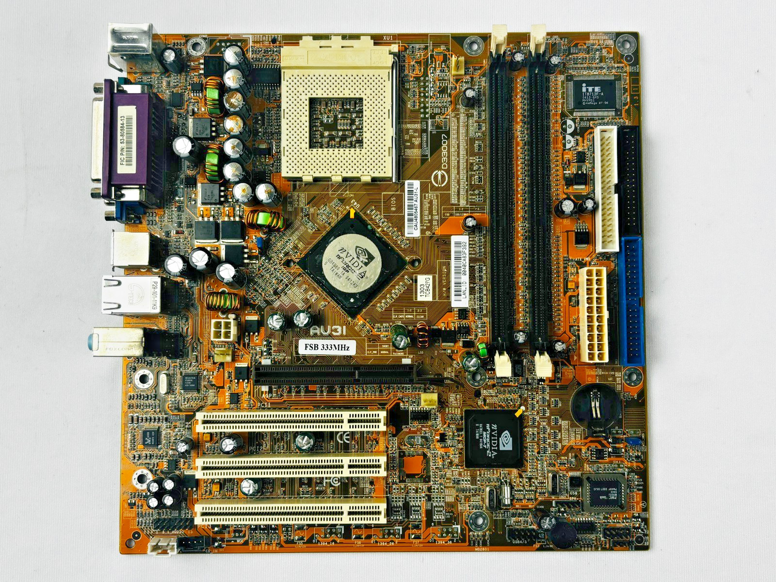 Asus  AV3I  Motherboard