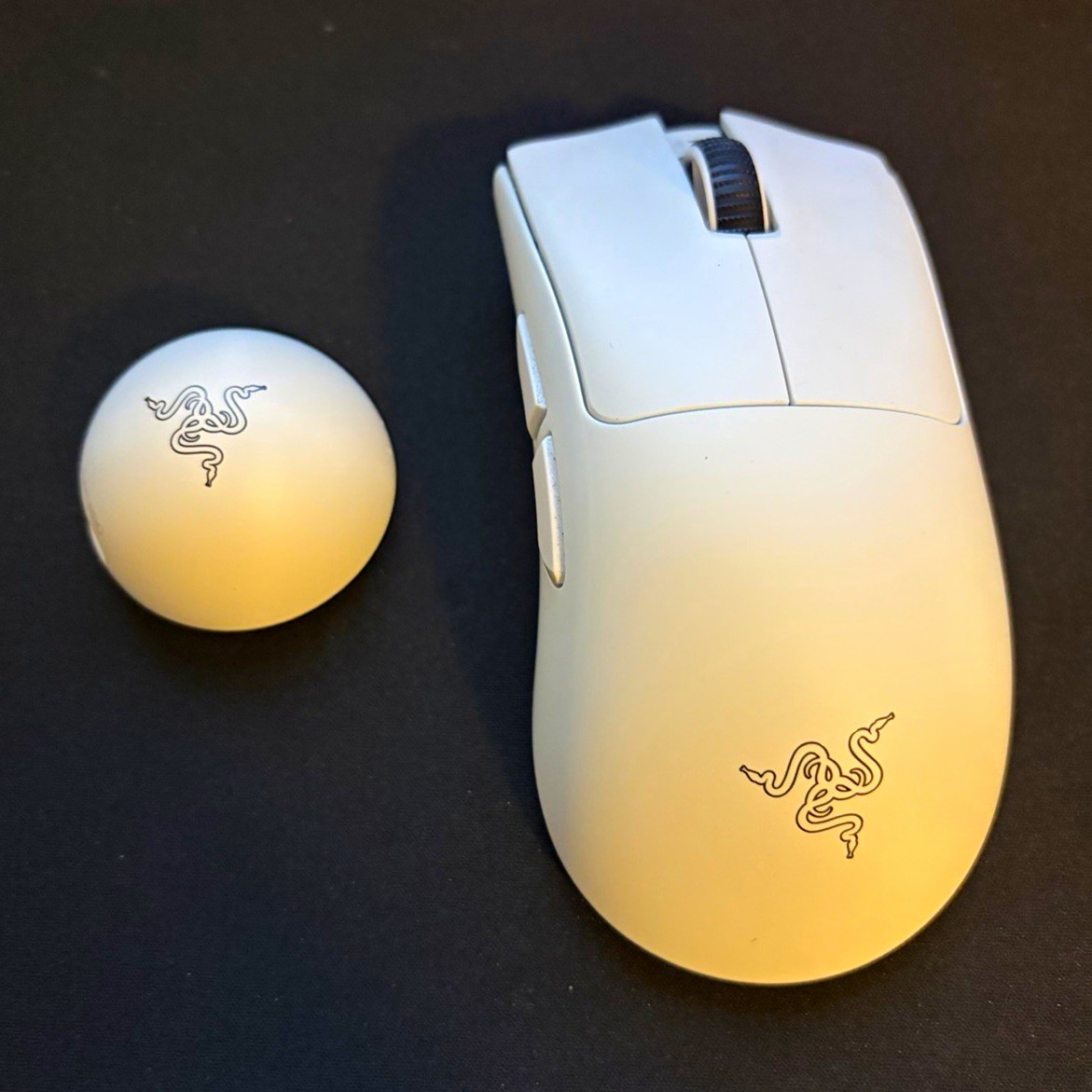 Razer DeathAdder V4 Pro Wireless Optical Gaming Mouse 35000 DPI 5-Button White