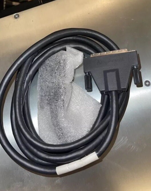 ibm netfinity Exp10 3.0 M External Auto-sensing Cable 