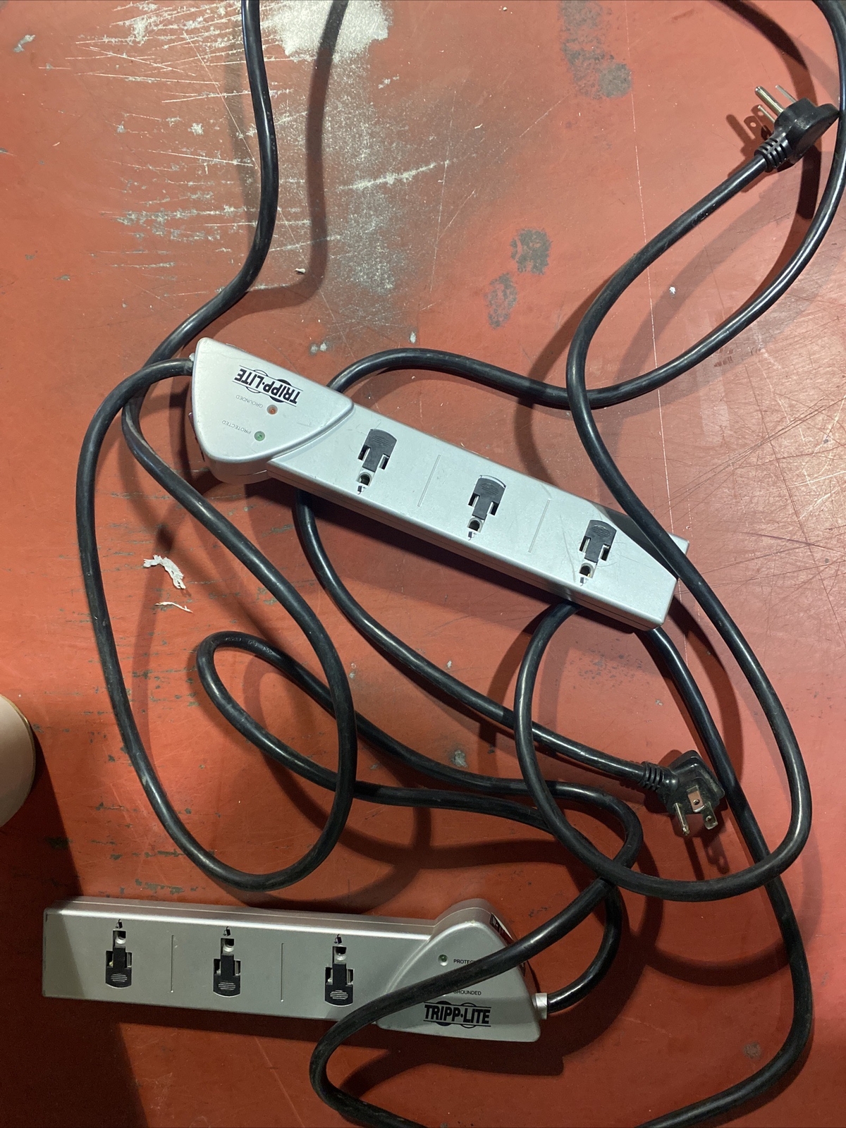 TRIP-LITE Model TLP707TEL 7 Outlets Surge Suppressor 7ft Cord Tested