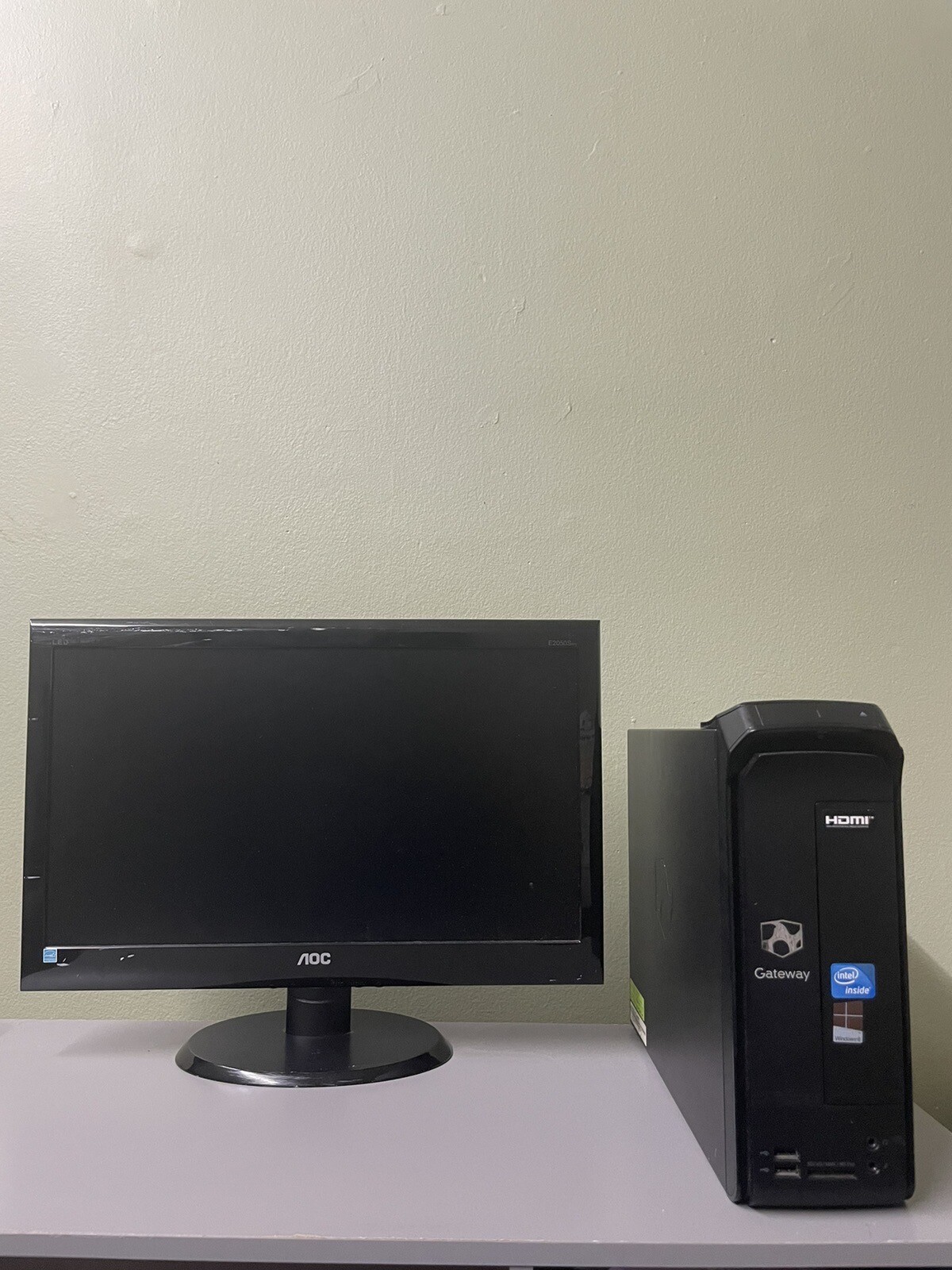 Intel Computer with Monitor
