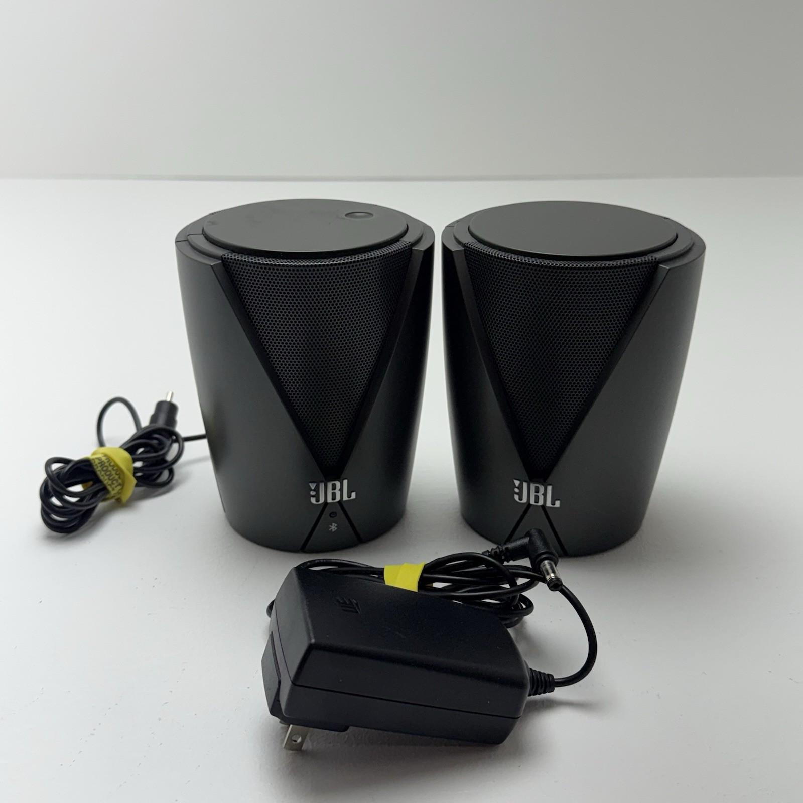 JBL JEMBE 2.0 Speaker System For Laptop With Bluetooth And Aux ETSJ9026B2B0N