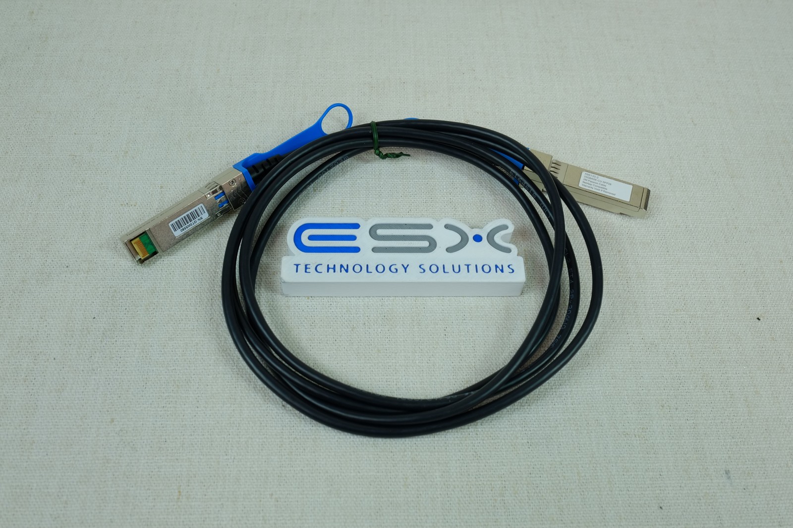 X66130-2 NetApp Compatible 2M 25GBASE-CU SFP28 Passive DAC Cable